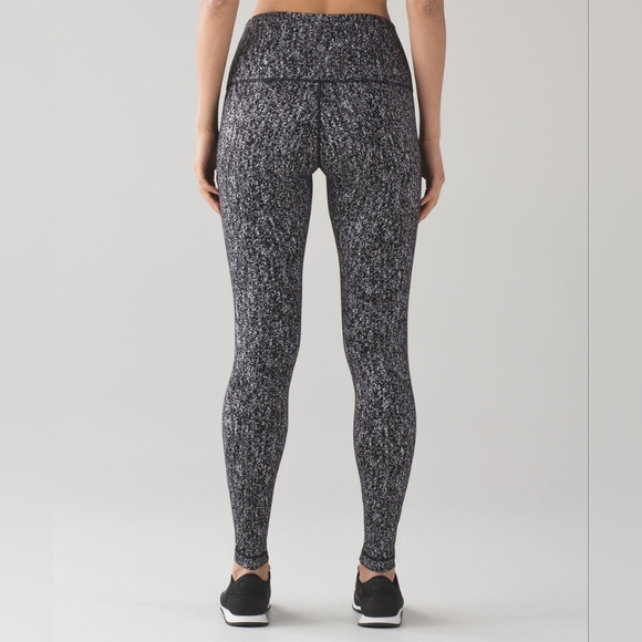 Lululemon Wunder Under Pant (Hi-Rise) Luon Suited Jacquard Black White - Picture 2 of 5